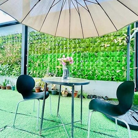 Oyo 1008 Armond Bed And Breakfast 麦克坦 外观 照片