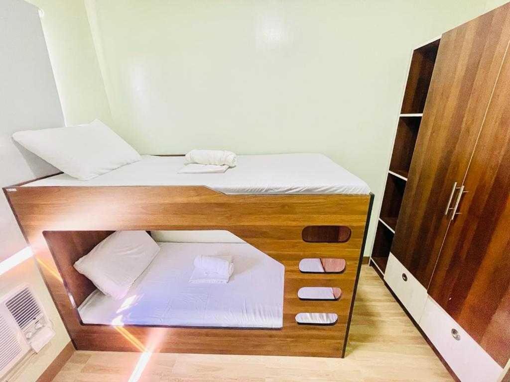 Oyo 1008 Armond Bed And Breakfast 麦克坦 外观 照片